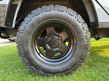 Load image into Gallery viewer, 1990 &quot;The Turkish Delight&quot; Defender 110
