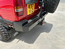 Load image into Gallery viewer, SOLD! &quot;Big Red&quot; Land Rover Discovery 3.9L V8
