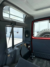 Load image into Gallery viewer, SOLD! &quot;Big Red&quot; Land Rover Discovery 3.9L V8
