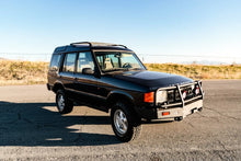 Load image into Gallery viewer, SOLD: 1998 &quot;The Syracuse&quot; Land Rover Discovery SD
