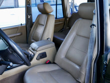 Load image into Gallery viewer, SOLD! 1999 &quot;The Green New Deal&quot; Land Rover Discovery

