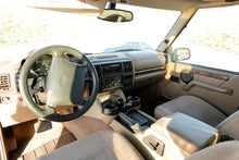 Load image into Gallery viewer, SOLD: 1998 &quot;The Syracuse&quot; Land Rover Discovery SD
