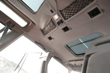 Load image into Gallery viewer, SOLD: 1998 &quot;The Syracuse&quot; Land Rover Discovery SD
