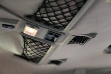 Load image into Gallery viewer, SOLD: 1998 &quot;The Syracuse&quot; Land Rover Discovery SD
