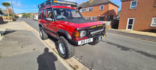 Load image into Gallery viewer, SOLD! &quot;Big Red&quot; Land Rover Discovery 3.9L V8

