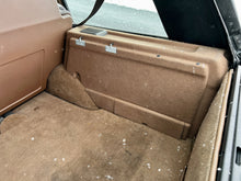 Load image into Gallery viewer, SOLD! 1993 Range Rover Classic LWB 4.2 County &quot;The Box Elder&quot;
