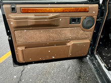 Load image into Gallery viewer, SOLD! 1993 Range Rover Classic LWB 4.2 County &quot;The Box Elder&quot;
