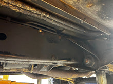 Load image into Gallery viewer, SOLD: 1998 &quot;The Syracuse&quot; Land Rover Discovery SD
