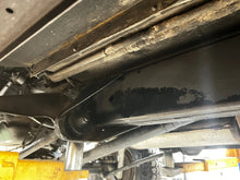 Load image into Gallery viewer, SOLD: 1998 &quot;The Syracuse&quot; Land Rover Discovery SD
