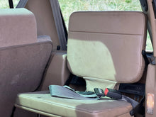 Load image into Gallery viewer, SOLD: 1998 &quot;The Syracuse&quot; Land Rover Discovery SD
