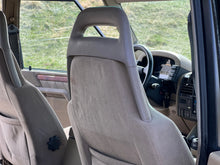 Load image into Gallery viewer, SOLD: 1998 &quot;The Syracuse&quot; Land Rover Discovery SD
