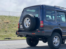 Load image into Gallery viewer, SOLD: 1998 &quot;The Syracuse&quot; Land Rover Discovery SD
