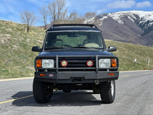 Load image into Gallery viewer, SOLD: 1998 &quot;The Syracuse&quot; Land Rover Discovery SD

