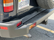 Load image into Gallery viewer, SOLD: 1998 &quot;The Syracuse&quot; Land Rover Discovery SD

