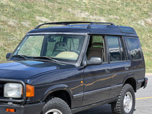 Load image into Gallery viewer, SOLD: 1998 &quot;The Syracuse&quot; Land Rover Discovery SD
