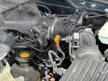 Load image into Gallery viewer, SOLD: 1998 &quot;The Syracuse&quot; Land Rover Discovery SD
