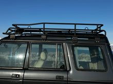 Load image into Gallery viewer, SOLD! &quot;The Liverpool&quot; Land Rover Discovery Premium 300 TDi
