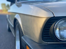 Load image into Gallery viewer, SOLD! 1988 BWM E28 535i

