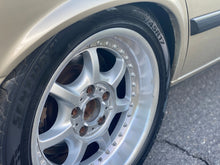 Load image into Gallery viewer, SOLD! 1988 BWM E28 535i
